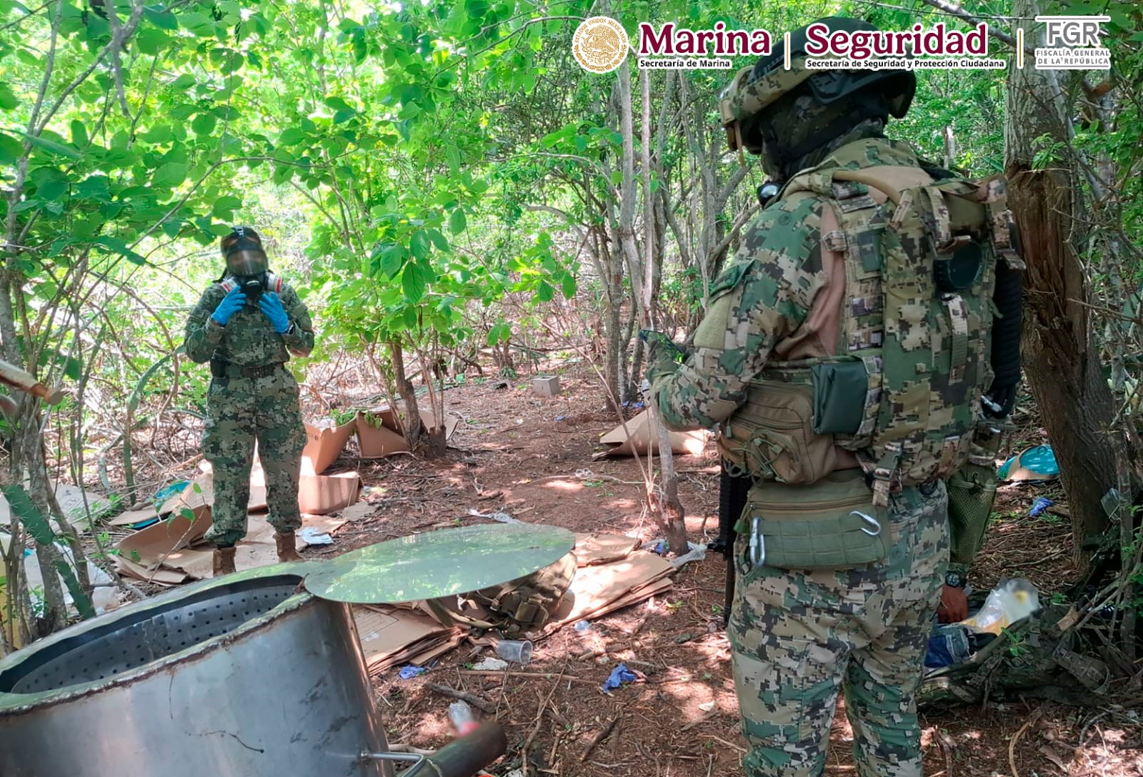 Marina asegura más de cuatro toneladas de presunta cocaína y un laboratorio clandestino